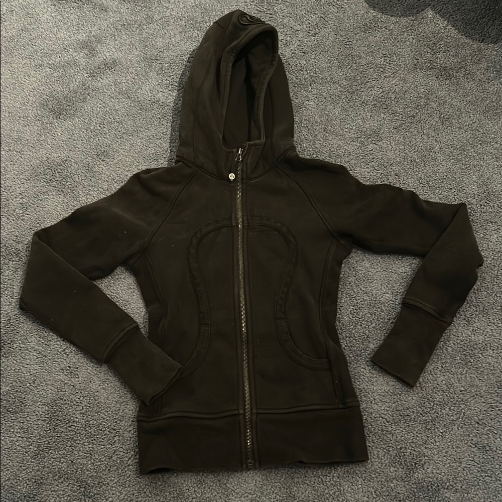 Lululemon Scuba Hoodie (Black Hooded Zip-Up Jacket with Slim Fit)